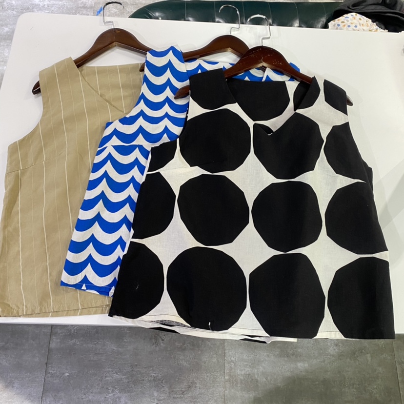 其他V领宽松休闲