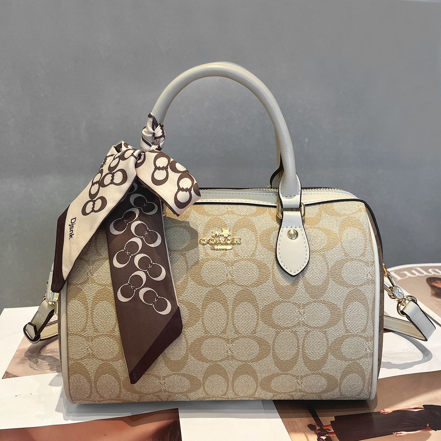 品牌女包轻奢印花波士顿真皮手提枕头包2026新款老花单肩斜挎包