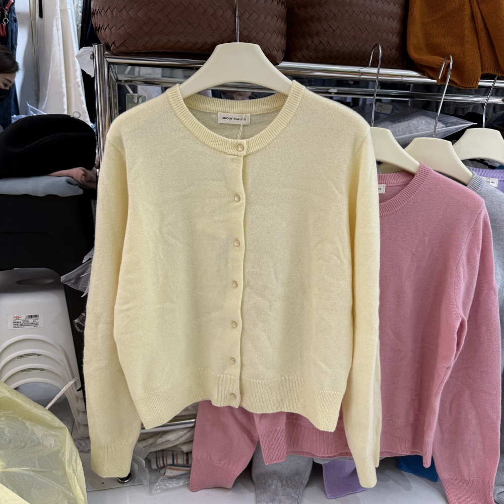软糯全羊毛宽松百搭圆领针织开衫女秋冬简约单排扣羊毛衣上衣6226