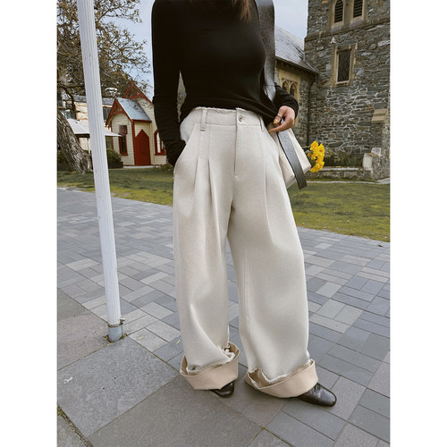 MOERSHOP 色调怪才 设计系列时髦大翻边AB色植绒宽松慵懒风牛仔裤