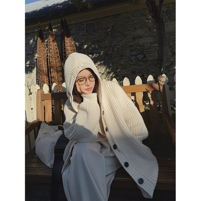 MOERSHOP 松弛人本命 温暖粗针连帽针织休闲卫衣式毛衣开衫外套女