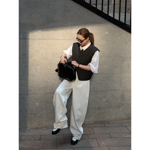 宽松显瘦裤 舒适莱赛尔白色弯刀牛仔裤 子 弯得明白 MOERSHOP