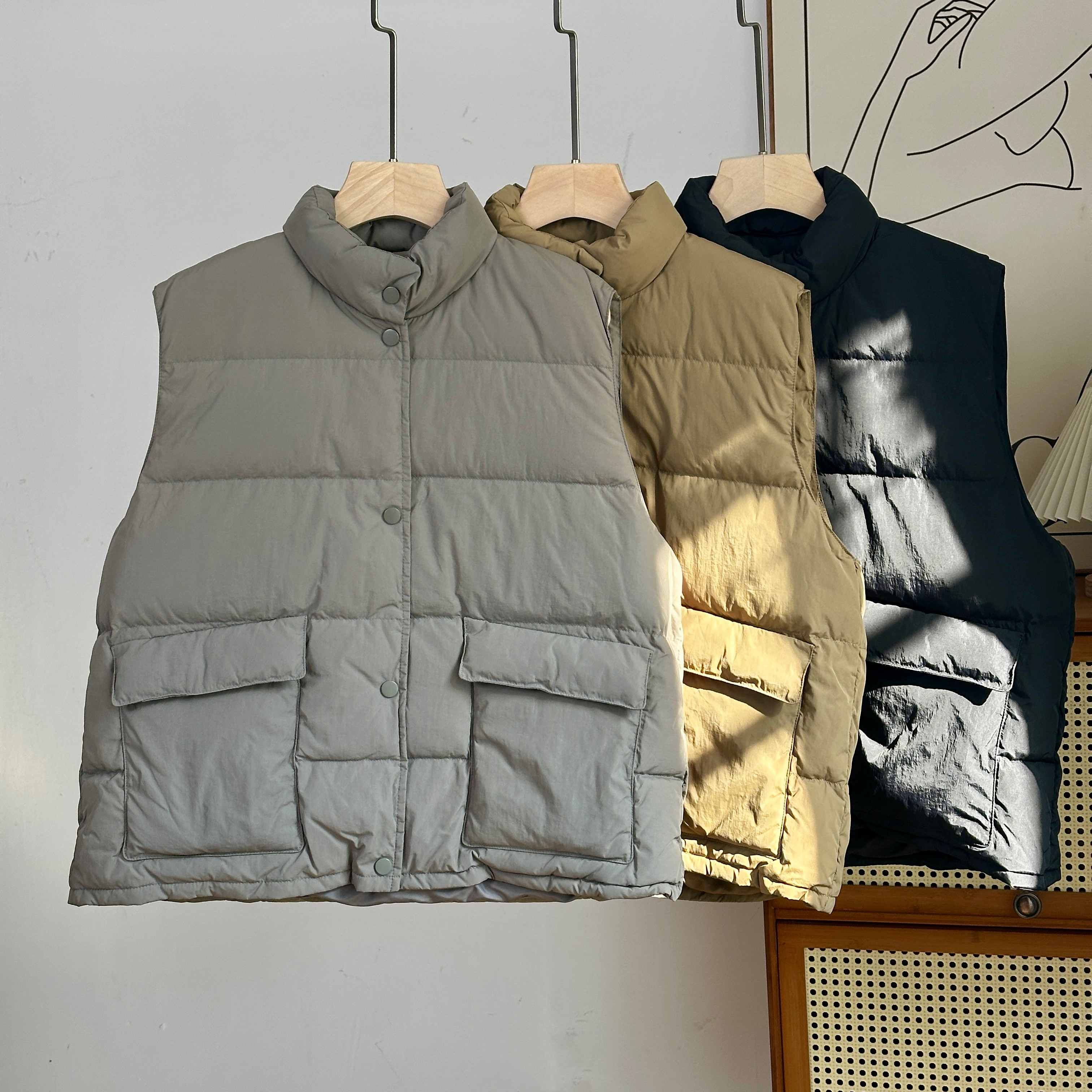 加厚保暖羽绒马甲女短款立领多口袋宽松休闲背心外套工装白搭外穿