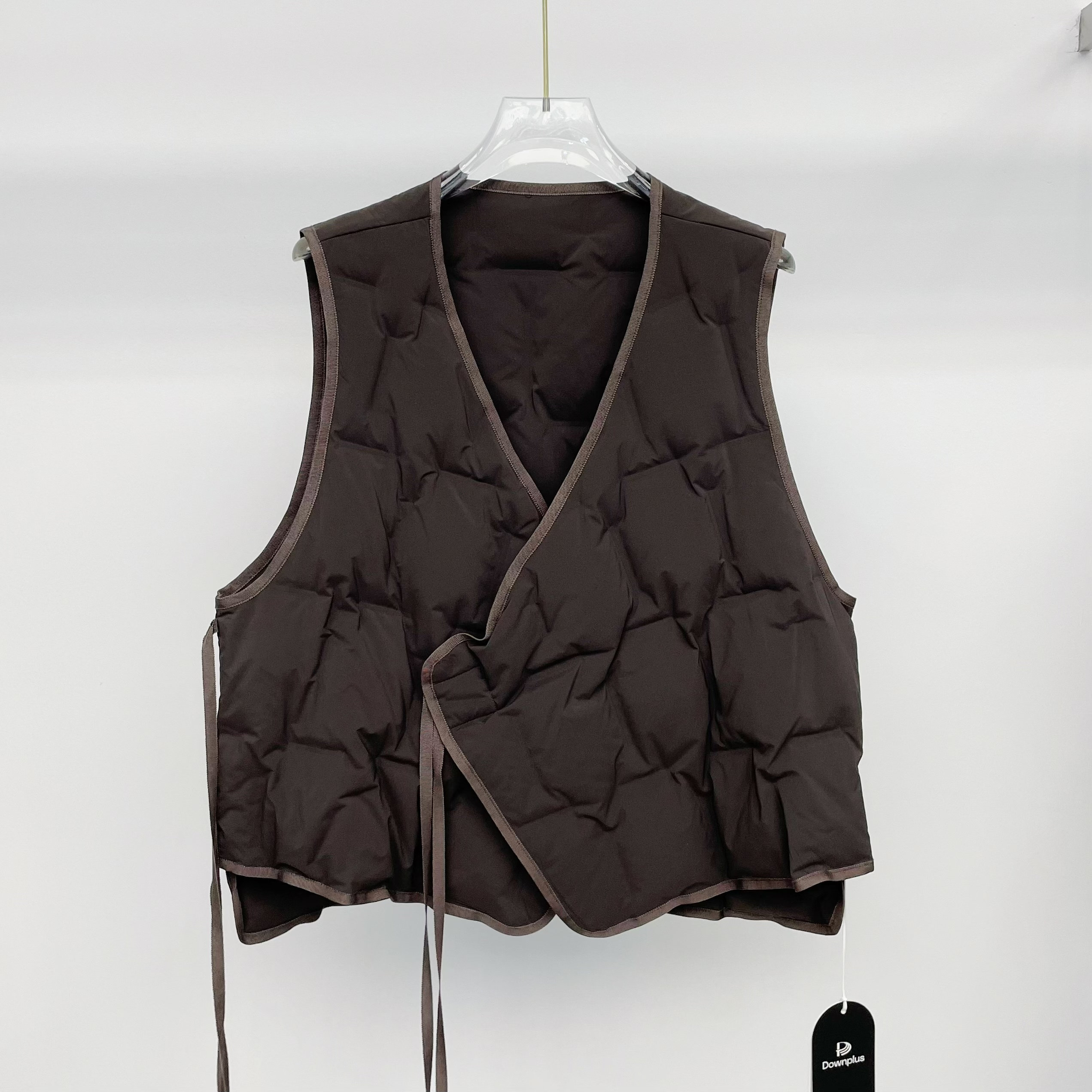 羽绒服马甲鸭绒新国标美拉德新中式气质简约V领不规则系带打底女,女装/女士精品,羽绒服,淘宝优惠券,粉丝福利购,淘宝优惠卷