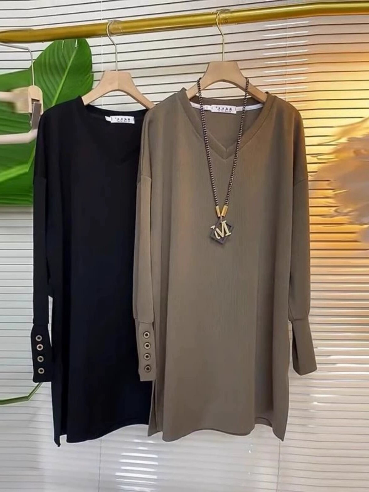欧货大码长袖T恤女春秋新款韩版宽松v领内搭打底衫中长款显瘦上衣