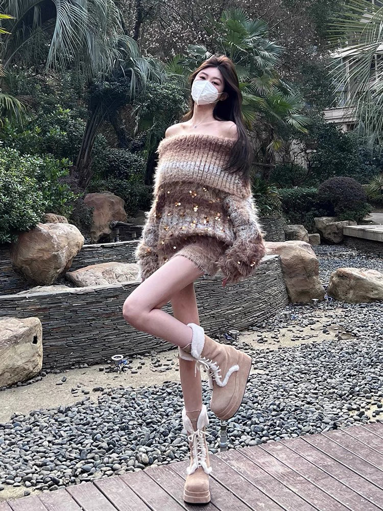 大码法式名媛气质亮片针织衫女胖mm性感甜辣一字肩拼色复古毛衣裙