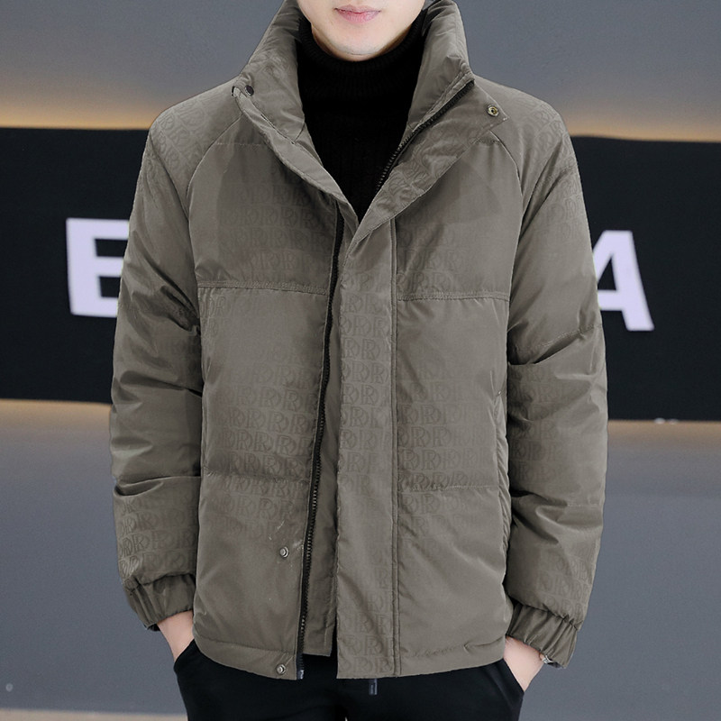 남성 다운 재킷 겨울 2024 새로운 스탠드 칼라 방한 재킷 유행 브랜드 패셔너블하고 잘생긴 두꺼운 겨울 코트 짧은 스타일