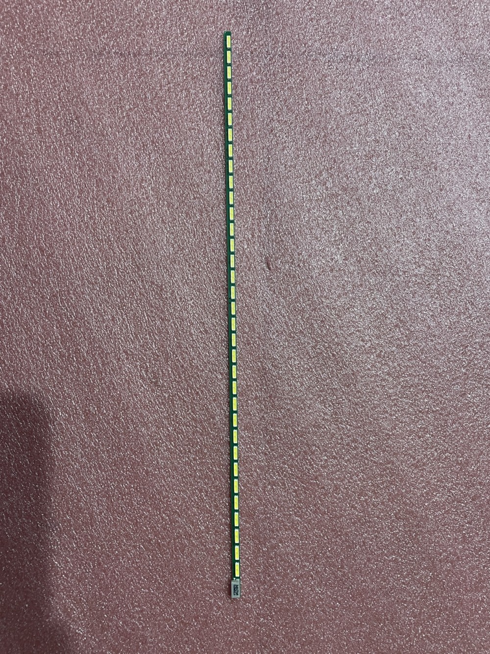 230A32   REV0.2  6916L-1125B   34灯 29.8CM   23寸灯条