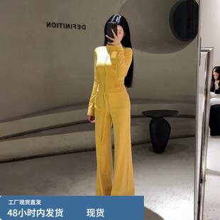 早春2026超火穿搭一整套盐系轻熟减龄运动休闲卫衣阔腿裤两件套女