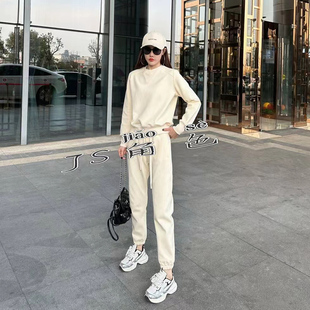 加绒卫衣套装女秋冬2024新款洋气时髦时尚小个子休闲运动两件套