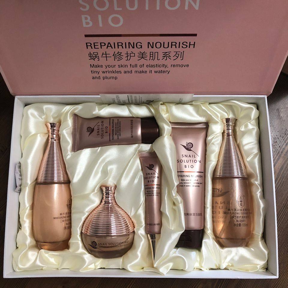 正品花样蜗牛修护美肌六件套水润亮颜细腻柔软滋润不油腻锁住水份