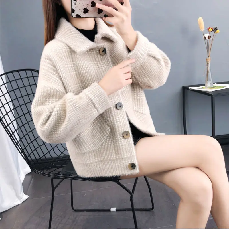 水貂绒毛格子小个子显瘦短款2021秋冬新款洋气斜口袋开衫大衣女