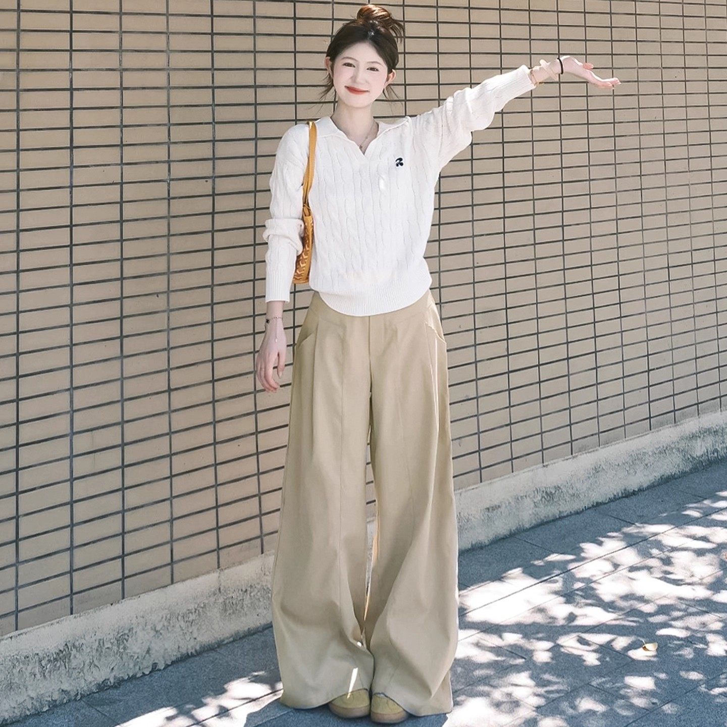 韩系卡其色西装休闲裤女秋季2025新款高腰垂感宽松显瘦拖地阔腿裤