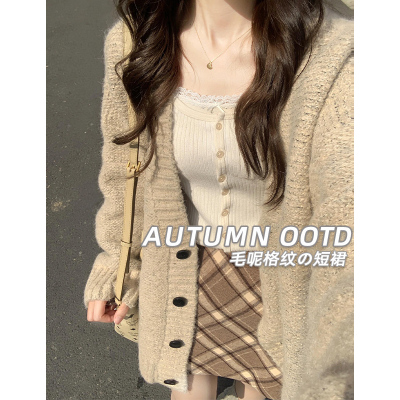 毛呢包臀短裙女显瘦复古小个子