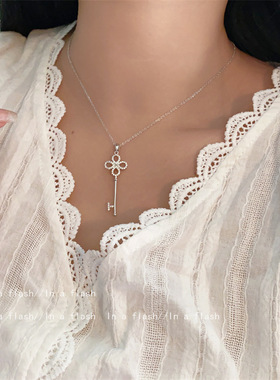 2025年时尚感轻奢颈链女小众设计简约钥匙吊坠锁骨链韩版时尚配饰