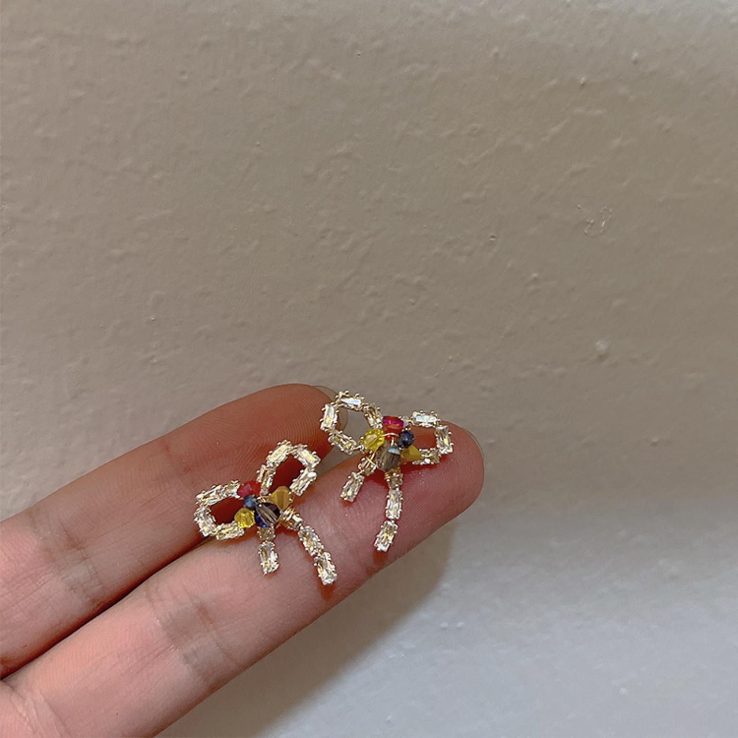 赵露思同款彩色水晶锆石蝴蝶结