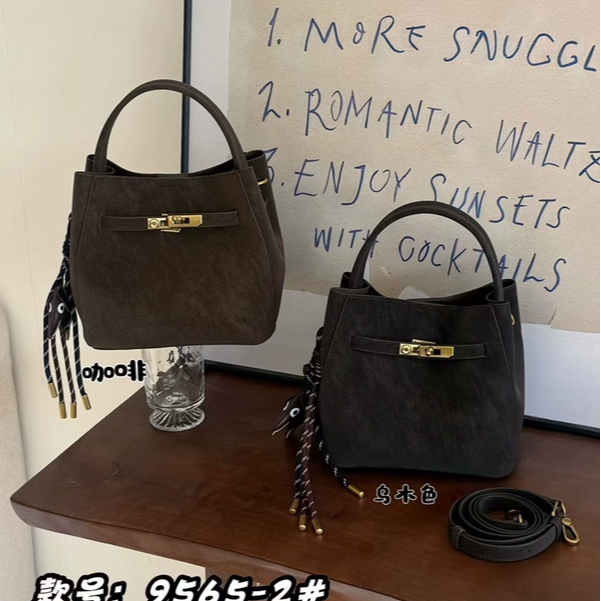 新款女包时尚百搭单肩斜挎包手提包水桶包腋下包水桶包9565-2