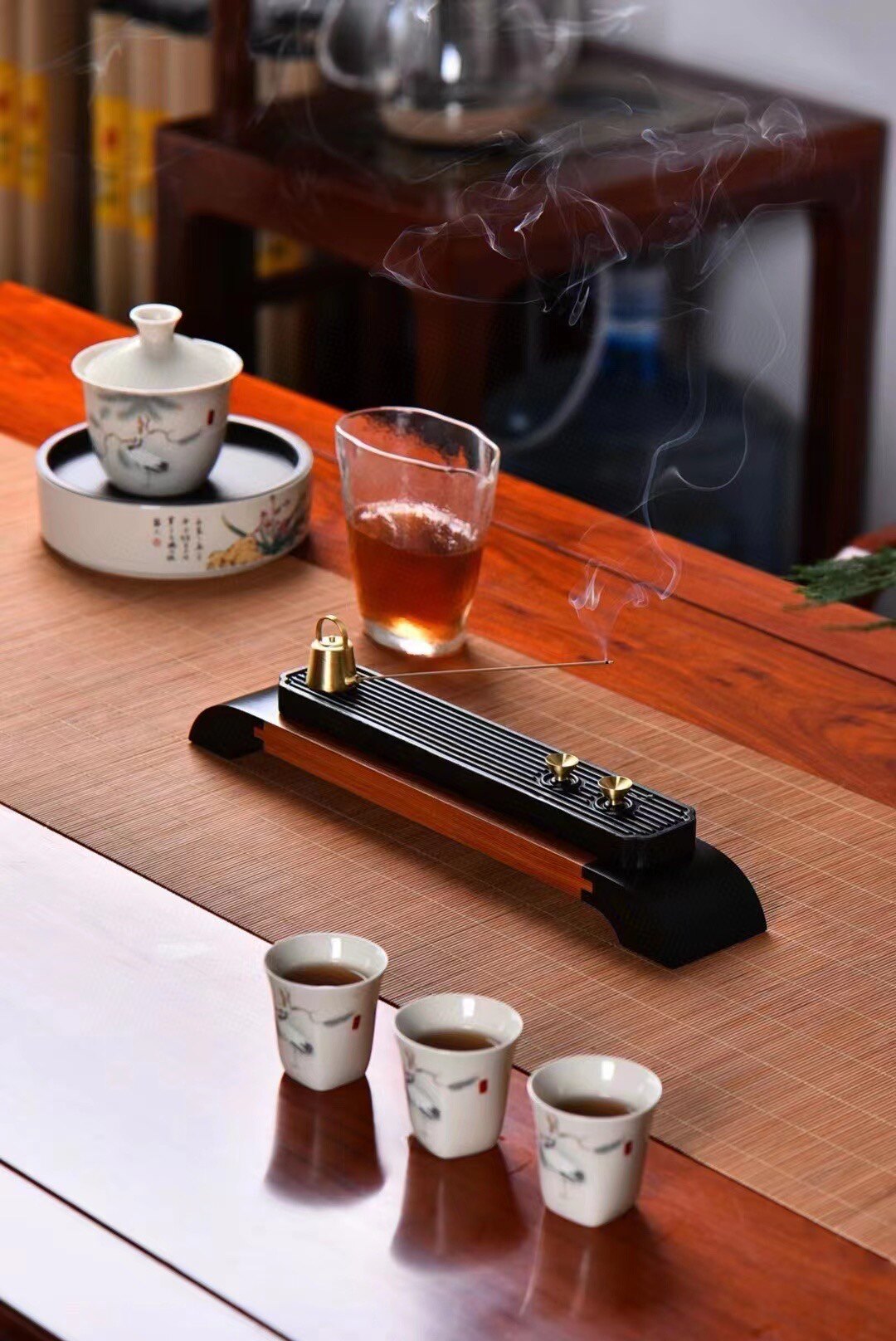 红木古典笛子蓝牙音乐香薰茶室卧香炉家用室内木质线香盒创意摆件
