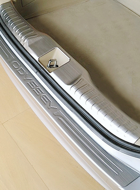 适用09-14-21奥德赛改装后护板尾门后杠踏板RB3尾箱内护板装饰条