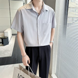 灰色