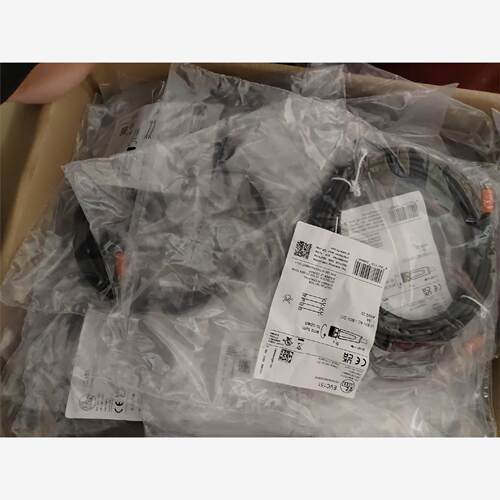 库存现货正品EVC151德国IFM易福门M8直插四芯连接线缆EV议价