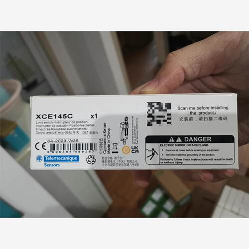 XCE-145C  施耐德限位开关，行程开关XCE102C，议价