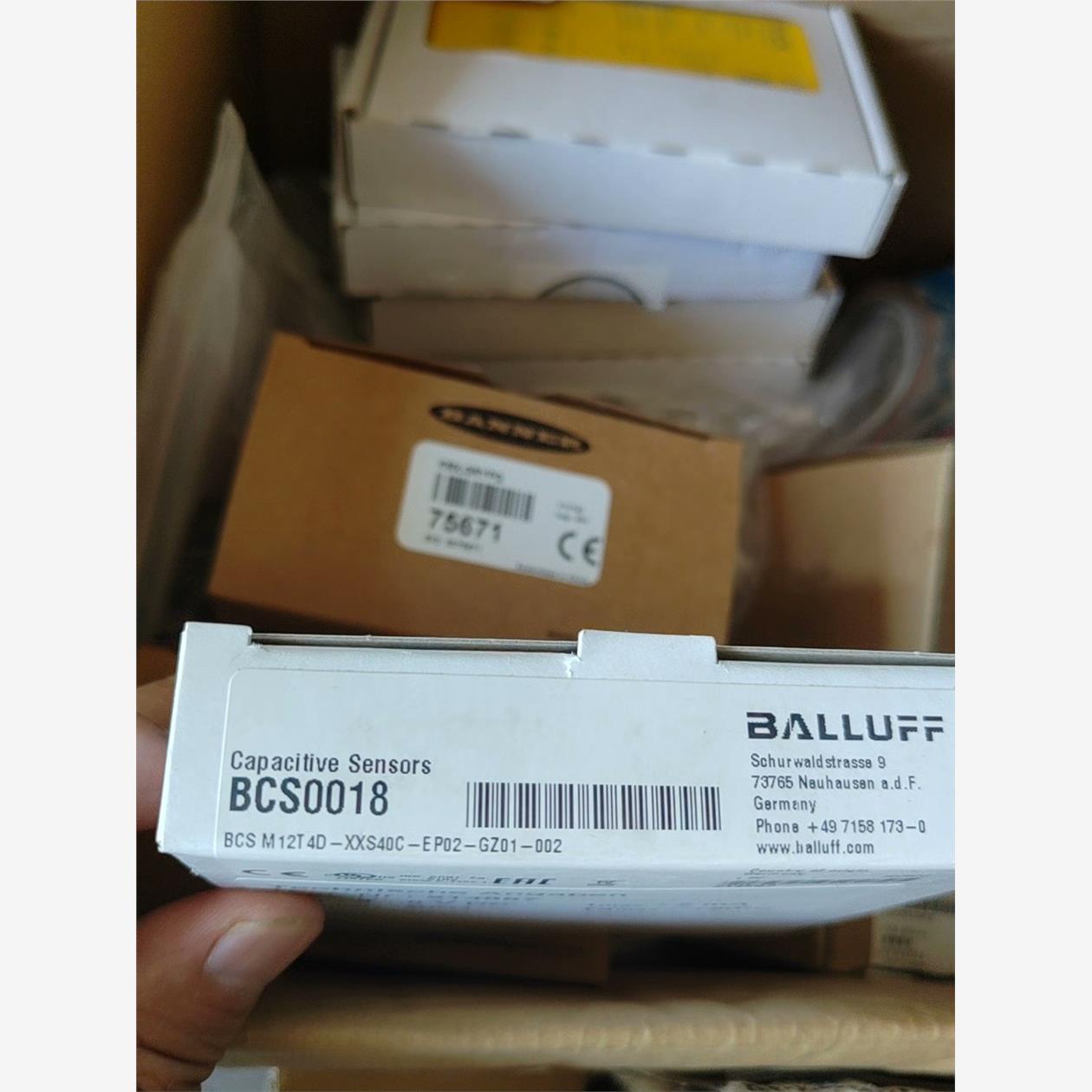 BALLUFF巴鲁夫电容传感器BCS0018 BCS M12议价