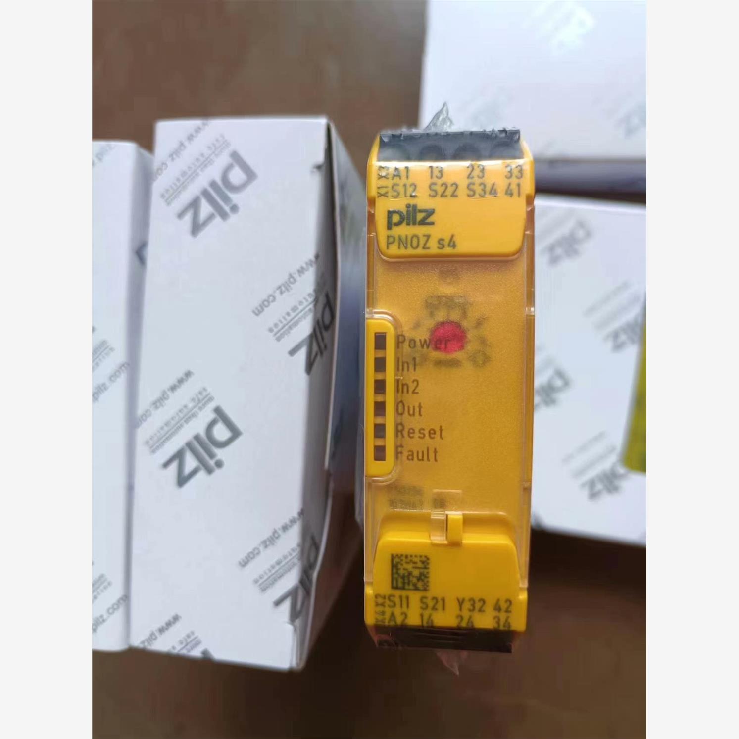 皮尔兹安全继电器Pilz  s4  750134  全新库存现货议价