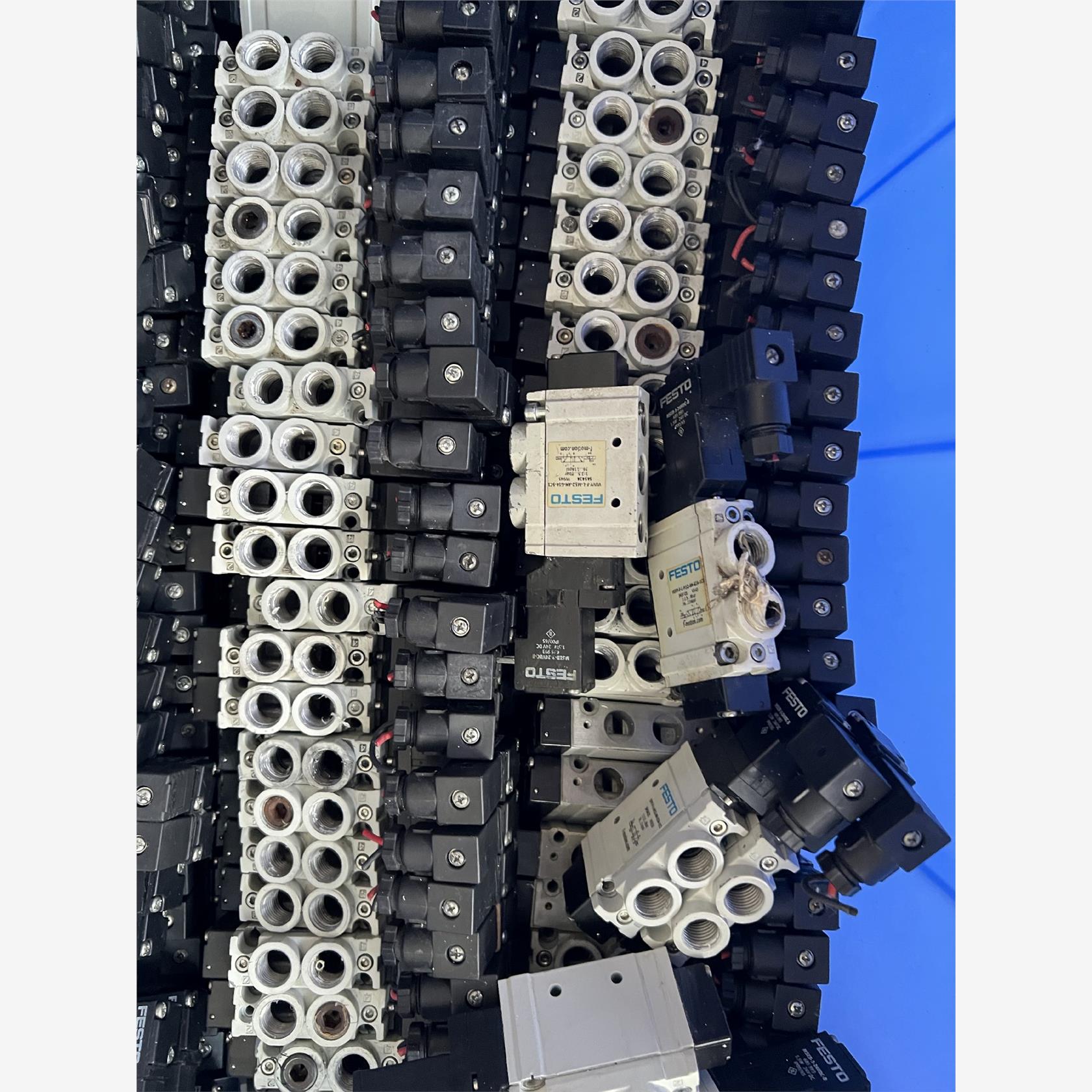 出售FESTO电磁阀VUVY-F-L-M52-AH-G14-