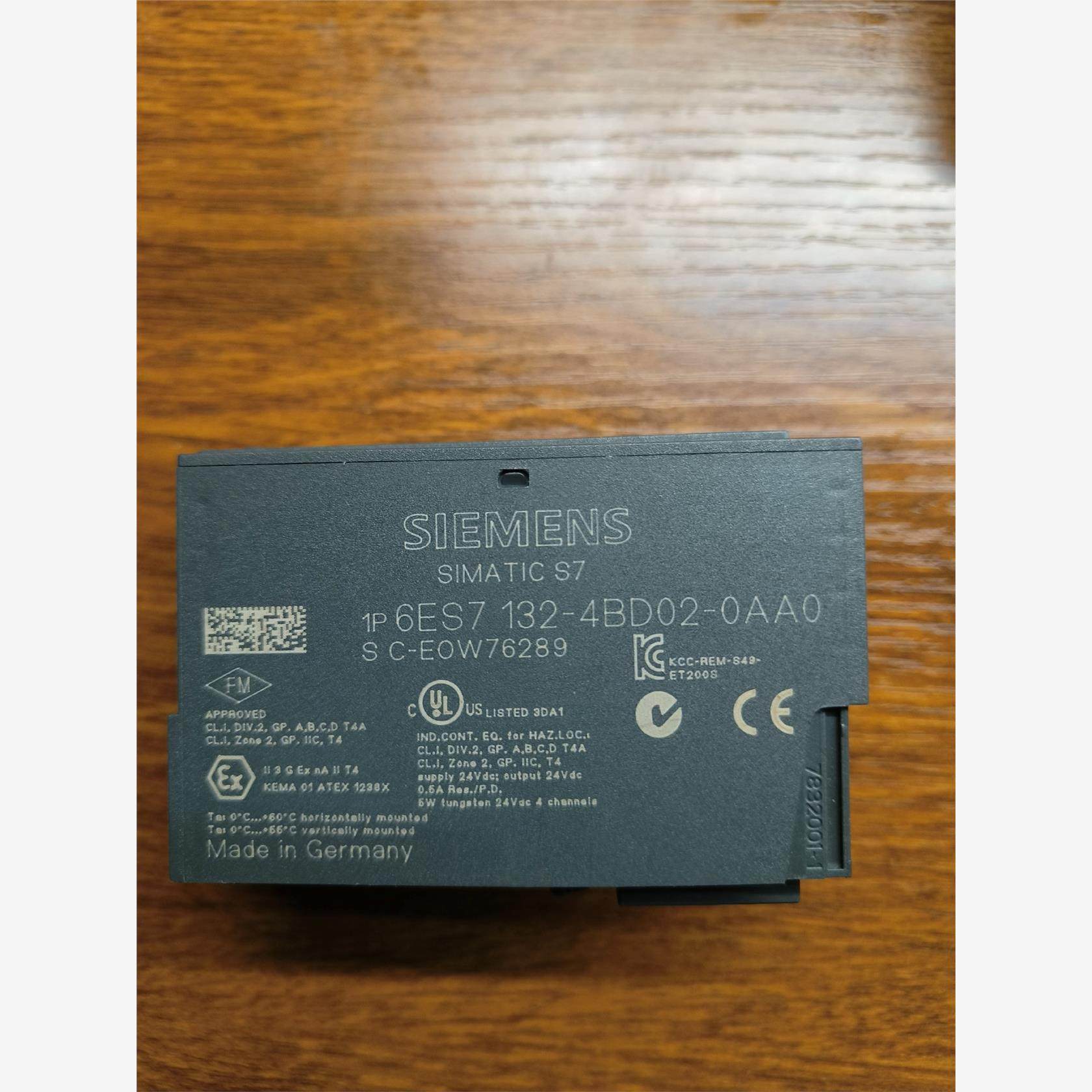 西门子6ES7 132-4BD02-0AA0，拆机，功能完好议价