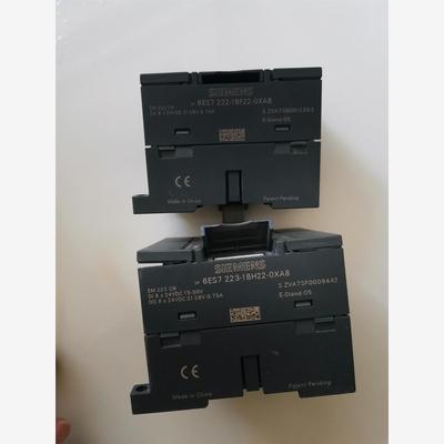 EM223CN和EM222CN各一只西门子模块
