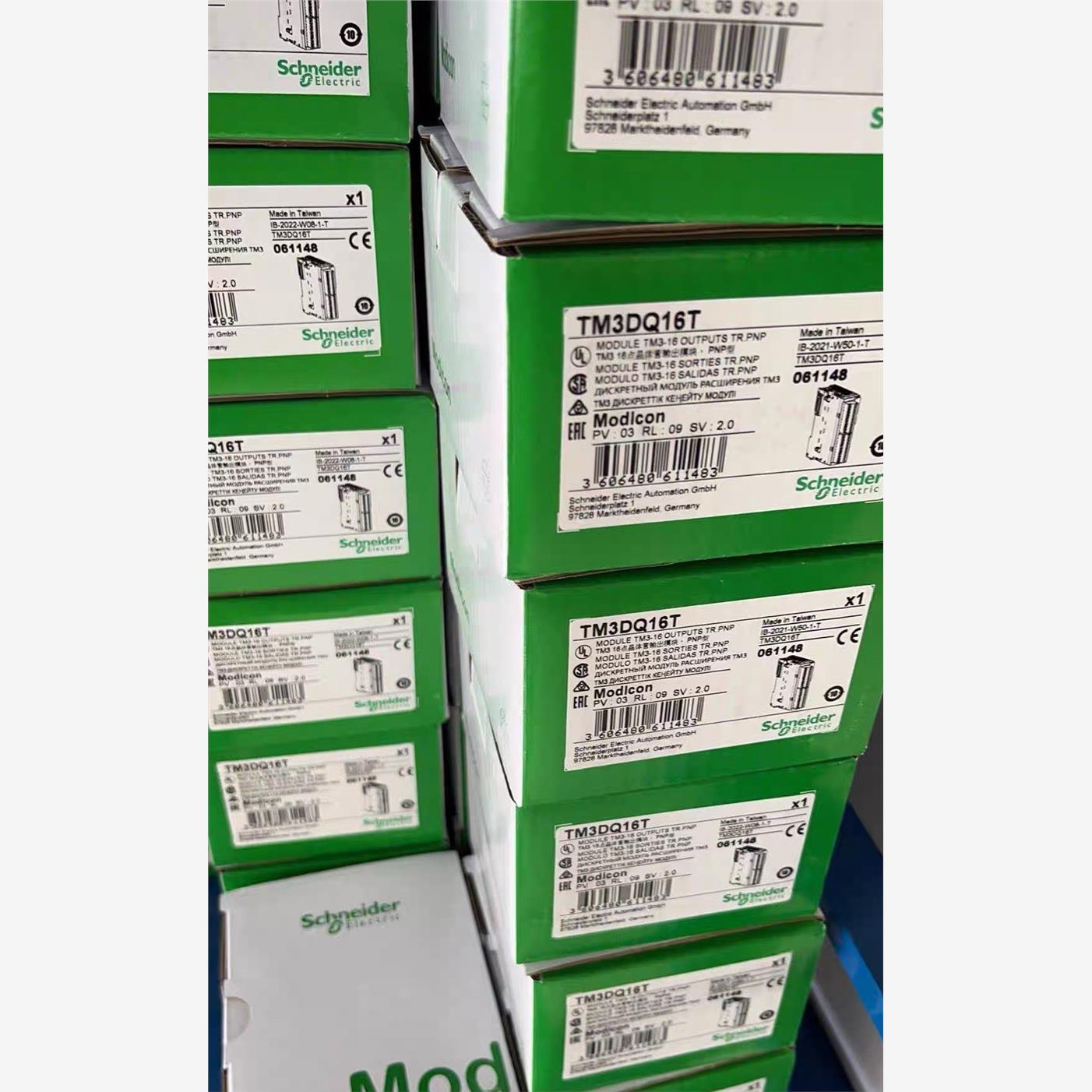 现货施耐德TM241CE24U全新库存现货正品,少量到货,议价出