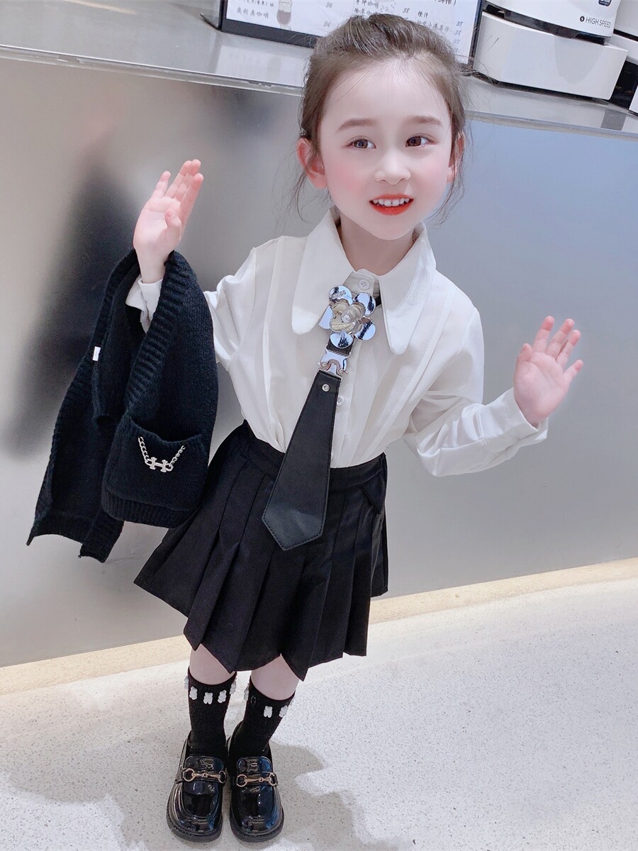 여자 1 아이 3 피스 세트 2024 가을 새로운 스타일 5 여자  니트 가디건 짧은 치마 유행 정장 서양식 봄 가을 의류