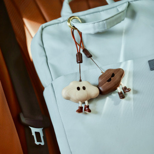 原上城原创可爱实木云朵恐高 云车载挂件情侣挂饰吊坠摆件