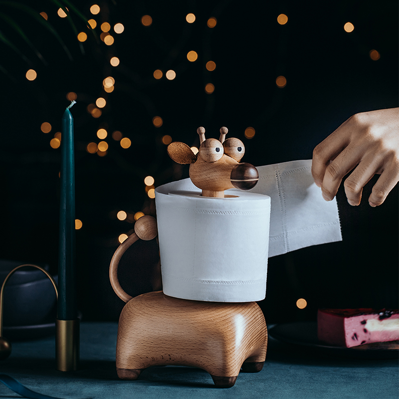 原创设计可爱装饰摆件长颈鹿实木厨房纸巾架乔迁温居礼物卷纸架