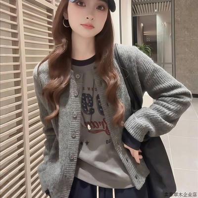 秋装巨好看短款毛衣针织开衫外套女2025新款韩系早秋穿搭针织上衣
