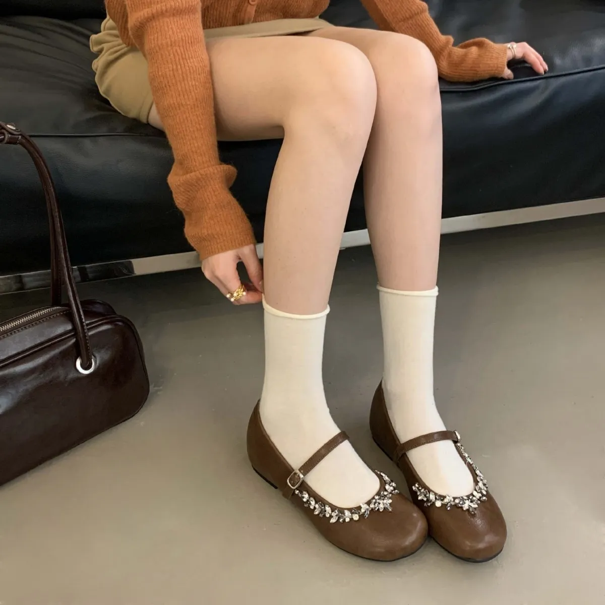 2025早秋新款奢华水钻一字扣带软底内增高单鞋