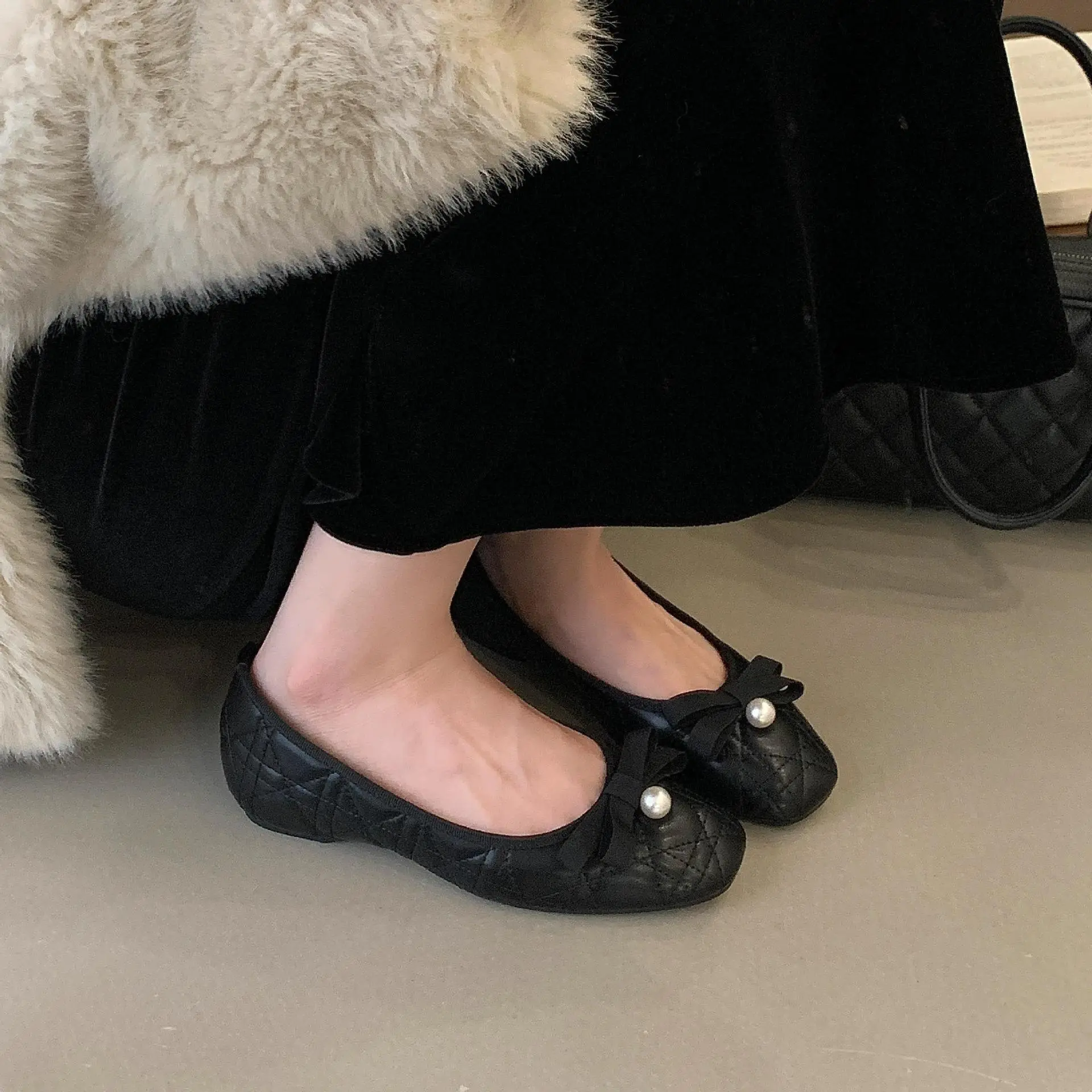 黑色内增高单鞋女秋季通勤浅口一脚蹬软底蝴蝶结单鞋女圆头工作鞋