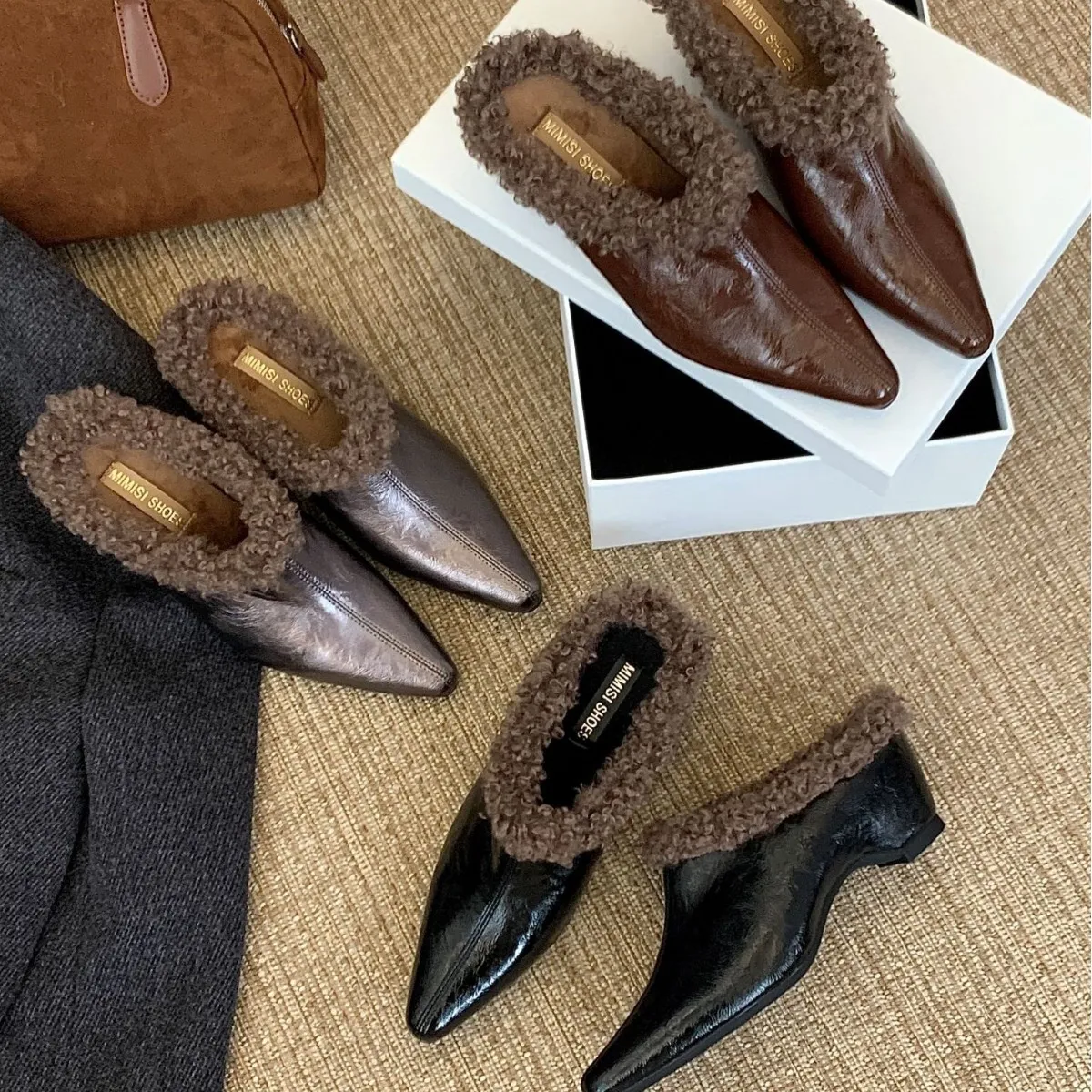 2025新款尖头卷毛矮粗跟外穿加绒保暖矮坡跟套脚半拖女单鞋