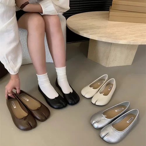 2026春秋季新款平底分趾豆豆鞋配裙鞋软底复古奶奶鞋玛丽珍单鞋女