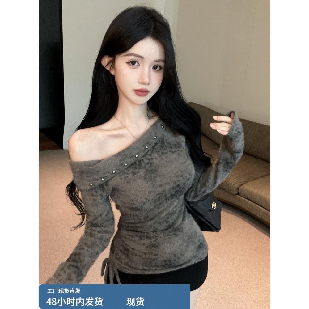 覆古辣妹水貂毛扎染露肩斜肩长袖T恤女秋冬新款收腰显瘦打底上衣