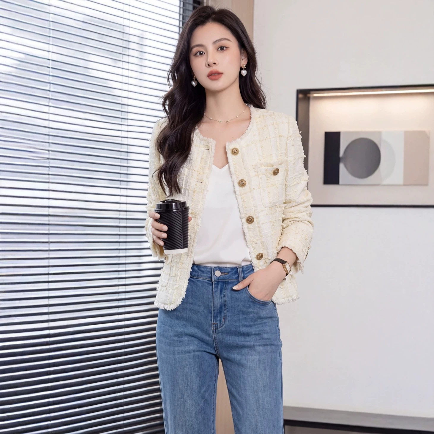 淡黄色短款精致羊毛小香风外套女秋季新款优雅圆领气质显瘦上衣