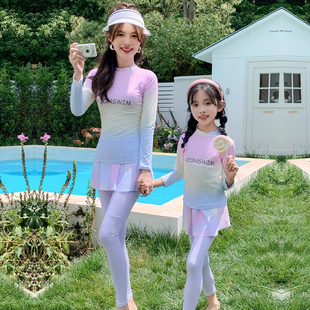 新款渐变色亲子泳衣母女运动休闲高级感长袖长裤防晒海边家庭装