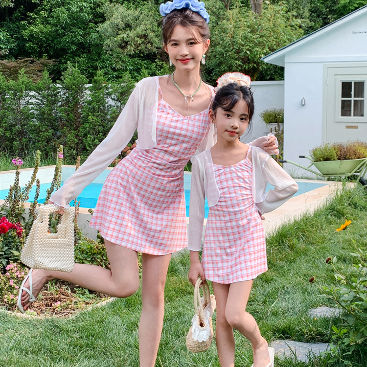 奇海63046防晒服新款时尚性感泳衣女泳装特惠运动温泉显瘦三件套