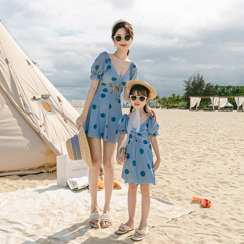 奇海21145新款时尚性感泳衣女连体泳装特惠温泉休闲运动显瘦轻奢