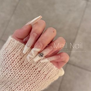 克罗心米白法式 Meil 中长款 罗马假日 皮带钢珠y2k手工穿戴甲 Nail