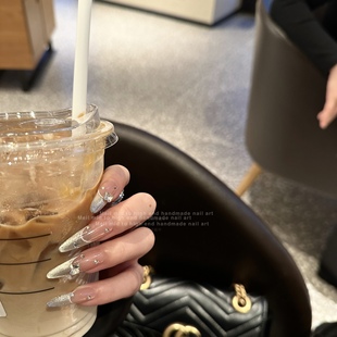 Meil 柏拉图金泪31加长尖园香槟色猫眼富家千金美甲穿戴甲 Nail