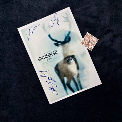 揭秘日Steven Allan Spielberg Emily Blunt Josh O'Connor亲签照