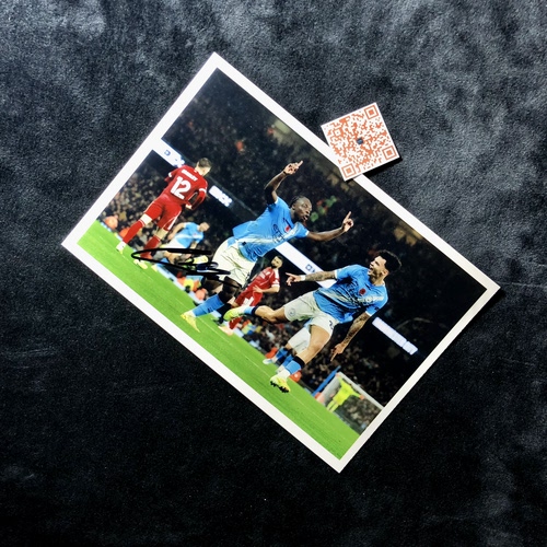 热雷米多库Jeremy Doku Manchester City F.C.亲笔签名照片