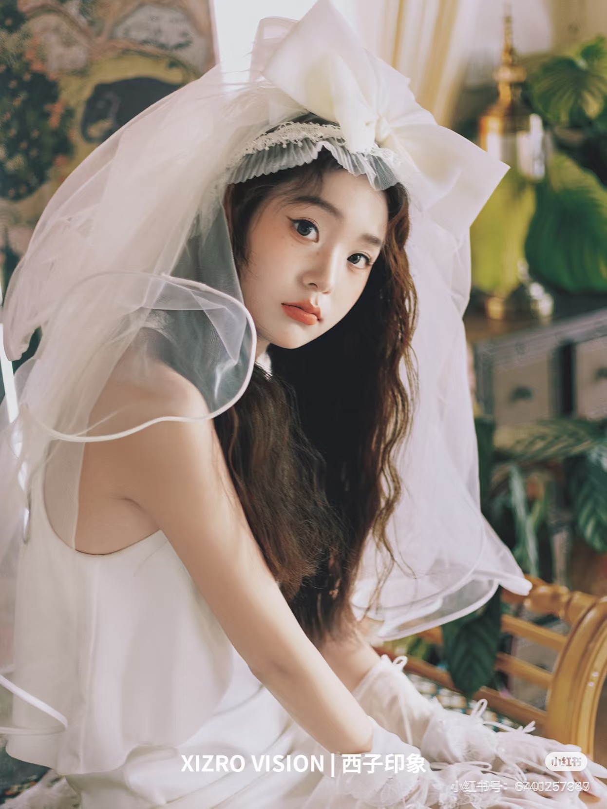 原创立体夸张蝴蝶结蓬蓬头纱凹造型褶皱蕾丝花边外景样片拍照道具